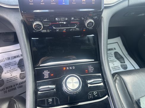 Used 2021 Jeep Grand Cherokee L Overland w/ Luxury Tech Group IV AWD/4WD image 24