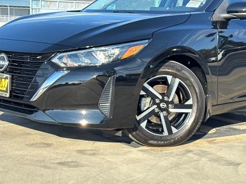 Used 2025 Nissan Sentra SV w/ All-Weather Package image 4