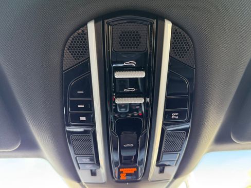 Used 2020 Porsche Panamera 4 AWD/4WD image 24