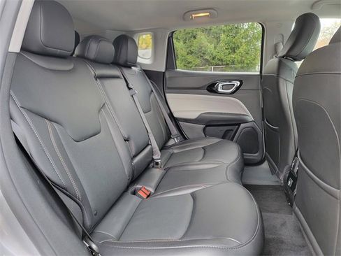 Certified 2022 Jeep Compass Limited image 23