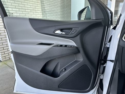 Certified 2022 Chevrolet Equinox LT FWD image 23