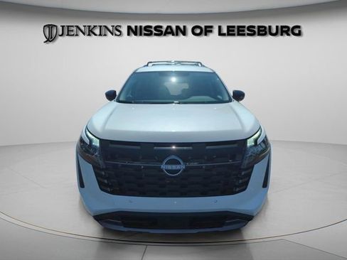 New 2026 Nissan Pathfinder SL FWD image 15