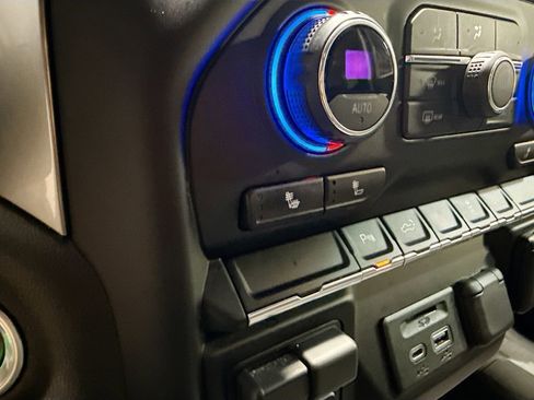 Used 2020 Chevrolet Silverado 2500 LT w/ All Star Edition image 19