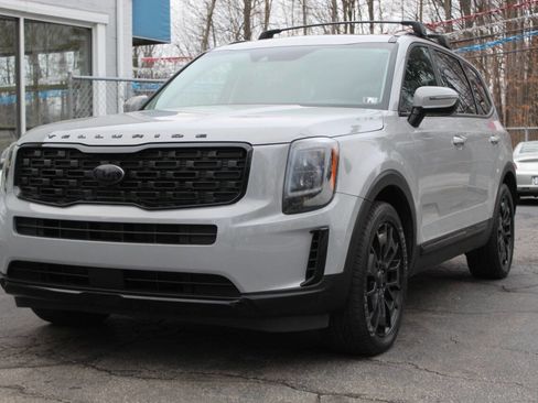 Used 2021 Kia Telluride EX w/ EX Premium Package image 2