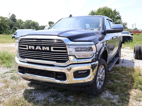 Used 2021 RAM 2500 Laramie AWD/4WD image 2