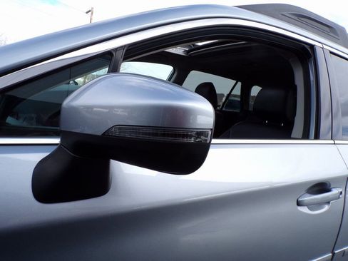 Used 2019 Subaru Outback 2.5i Limited image 3