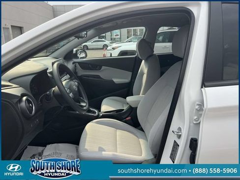Certified 2023 Hyundai Kona SEL AWD/4WD image 11
