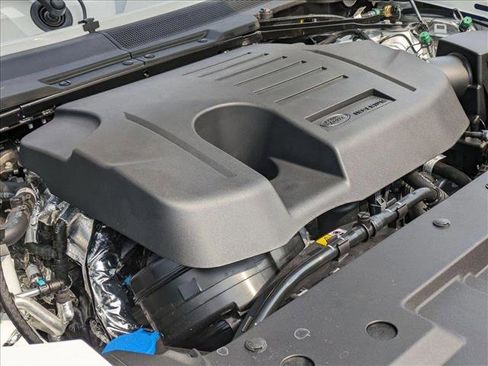 New 2025 Land Rover Defender 130 S image 19