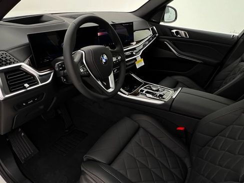 Used 2026 BMW X5 xDrive40i w/ Climate Comfort Package AWD/4WD image 9