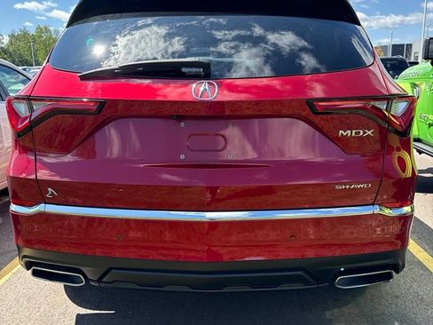 Used 2024 Acura MDX SH-AWD w/ Advance Package image 4