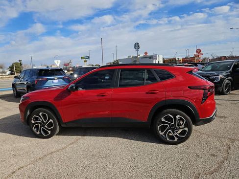 Used 2026 Chevrolet Trax RS w/ Driver Confidence Package FWD image 5
