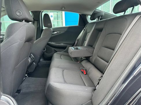 Used 2023 Chevrolet Malibu LT FWD image 9