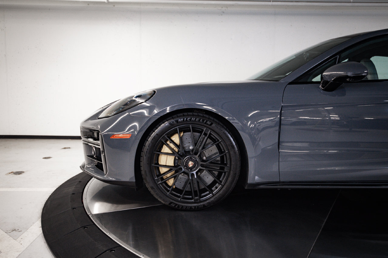 Certified 2026 Porsche Panamera GTS AWD/4WD image 11