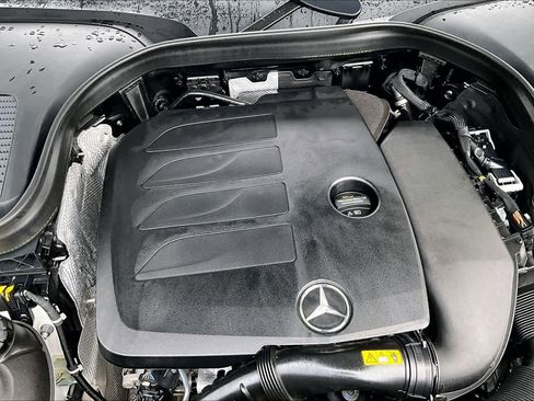 Used 2021 Mercedes-Benz GLC 300 image 35