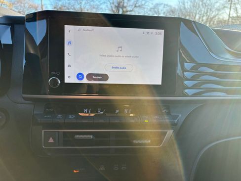 Used 2025 Toyota Camry LE image 18