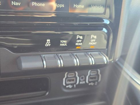 Certified 2024 RAM 1500 Big Horn AWD/4WD image 37