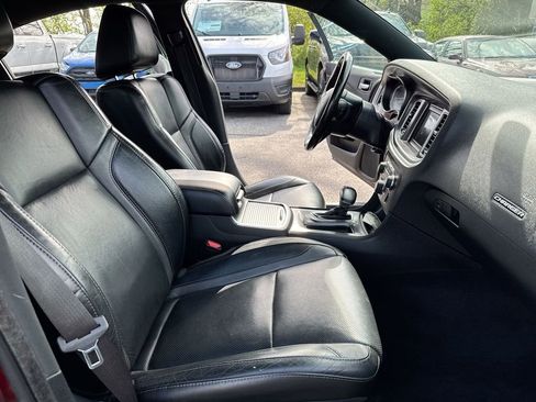 Used 2020 Dodge Charger SXT w/ Leather Interior Group RWD image 21