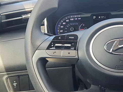 Used 2023 Hyundai Tucson SE AWD/4WD image 14