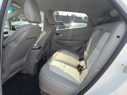 Used 2017 Chevrolet Bolt Premier w/ Driver Confidence II Package FWD image 13