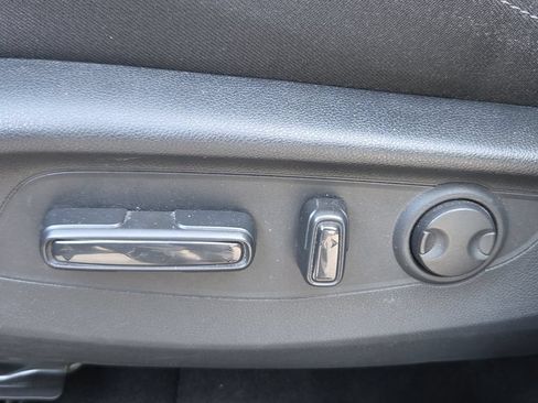 Used 2024 Honda CR-V EX image 12