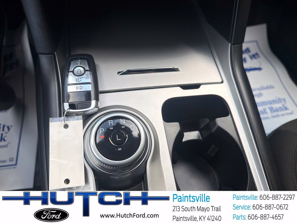 Used 2023 Ford Explorer XLT AWD/4WD image 34