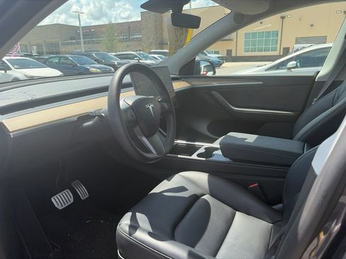 Used 2023 Tesla Model Y Performance AWD/4WD image 6