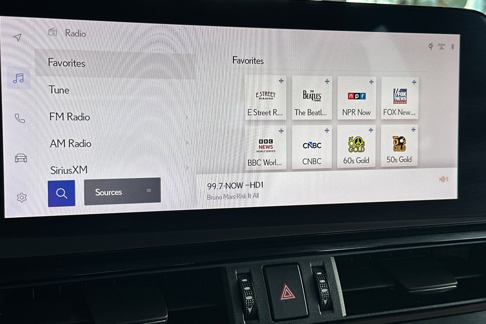 Certified 2023 Lexus ES 350 F Sport w/ Accessory Package (Z2) FWD image 14