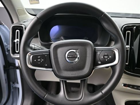 Used 2026 Volvo XC40 B5 Plus AWD/4WD image 10