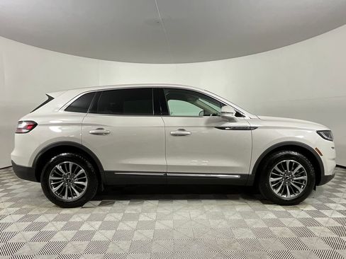 Certified 2023 Lincoln Nautilus FWD image 5