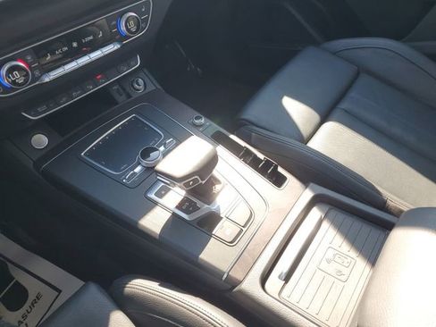 Used 2020 Audi Q5 e Prestige image 34