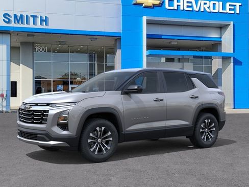 New 2027 Chevrolet Equinox LT w/ Safety and Technology Package FWD image 2