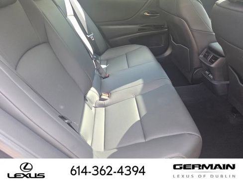 Used 2025 Lexus ES 350 w/ Premium Package FWD image 32