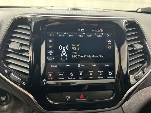 Used 2020 Jeep Cherokee High Altitude image 14