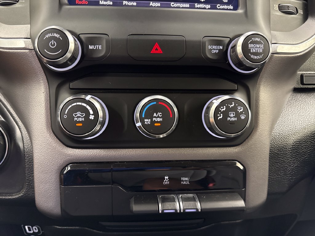 Used 2019 RAM 1500 Big Horn AWD/4WD image 25