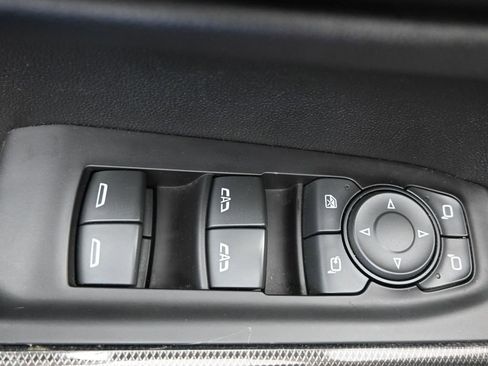 Used 2019 GMC Sierra 1500 AT4 w/ AT4 Premium Package image 23