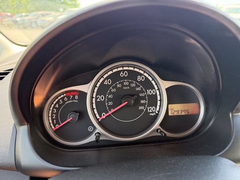 Used 2011 MAZDA MAZDA2 Sport FWD image 15