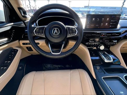 Used 2025 Acura MDX SH-AWD w/ Technology Package image 5