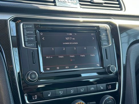 Used 2019 Volkswagen Passat 2.0T SE R-Line image 63