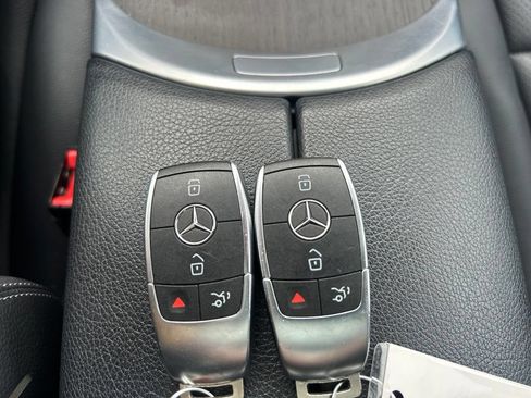 Used 2022 Mercedes-Benz GLC 300 4MATIC image 18