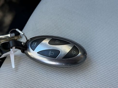 Used 2025 Hyundai Kona SEL image 18