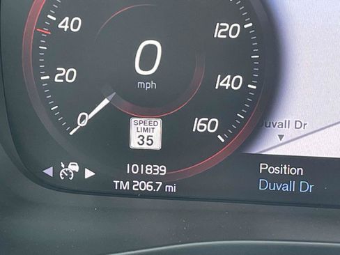 Used 2020 Volvo XC40 T5 R-Design w/ Protection Package Premier AWD/4WD image 21