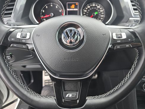 Certified 2021 Volkswagen Tiguan SE R-Line image 22