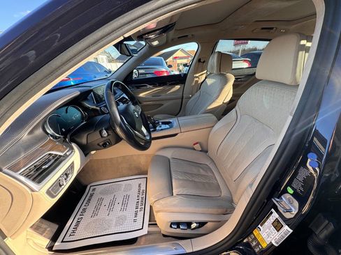 Used 2016 BMW 750i xDrive image 12