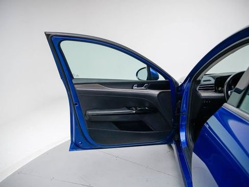 Used 2021 Kia K5 EX FWD image 22