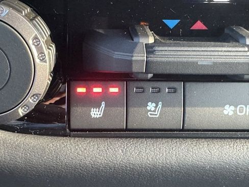 New 2026 Toyota Tundra Platinum image 29