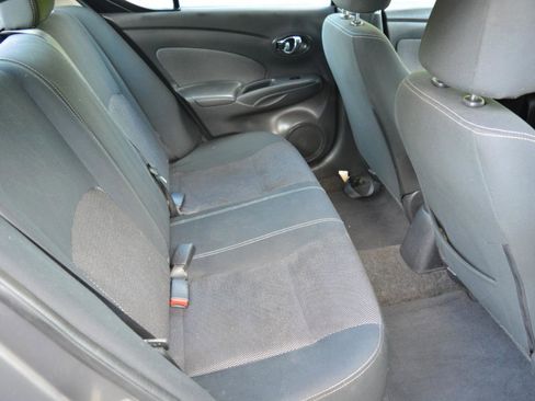 Used 2016 Nissan Versa SV image 18