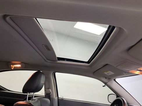 Used 2006 Dodge Charger SRT8 w/ SRT Option Group III image 24