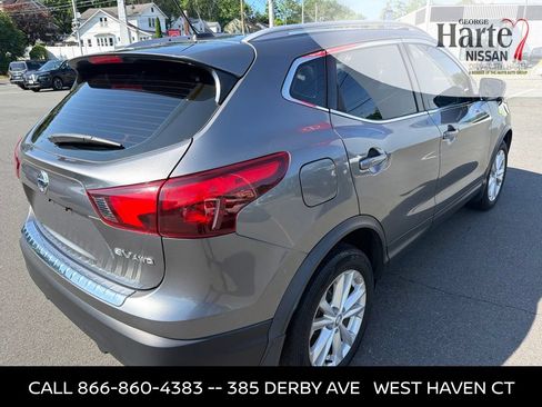 Used 2017 Nissan Rogue Sport SV w/ SV Premium Package AWD/4WD image 8
