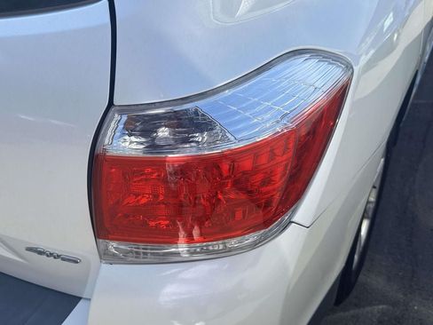 Used 2012 Toyota Highlander SE w/ Tow Pkg AWD/4WD image 10