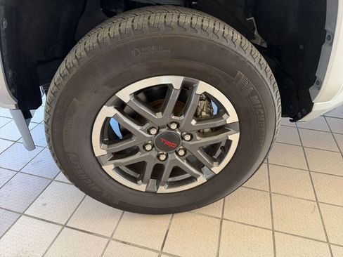 Used 2024 Toyota Tacoma TRD Sport image 24